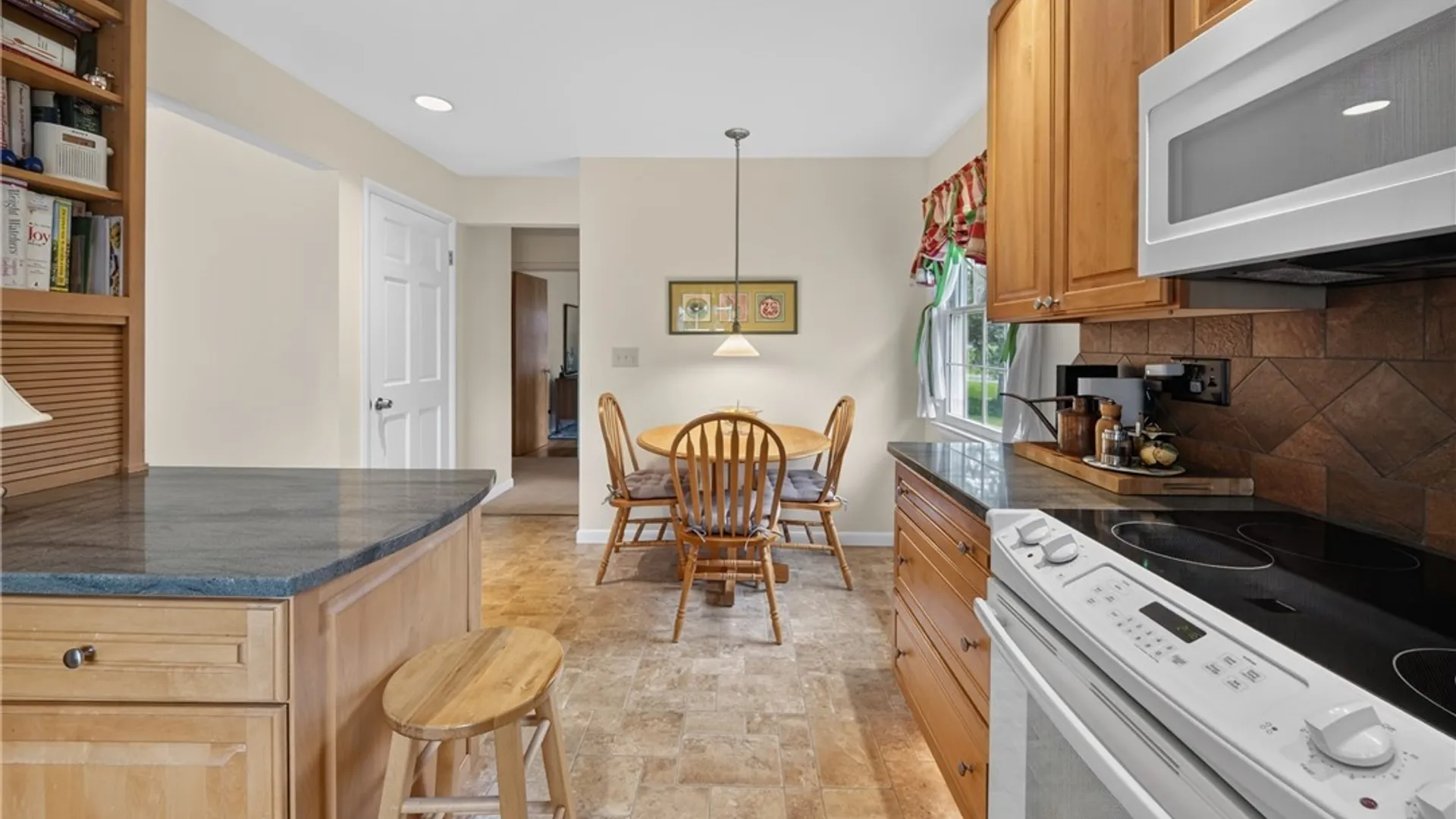 Property at 4777 Enders Road, Manlius, NY 13104 18