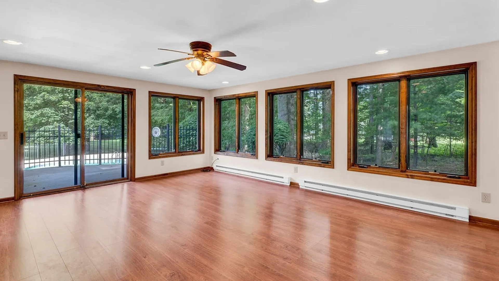 Property at 4700 Pine Manor, Clarence, NY 14031 12