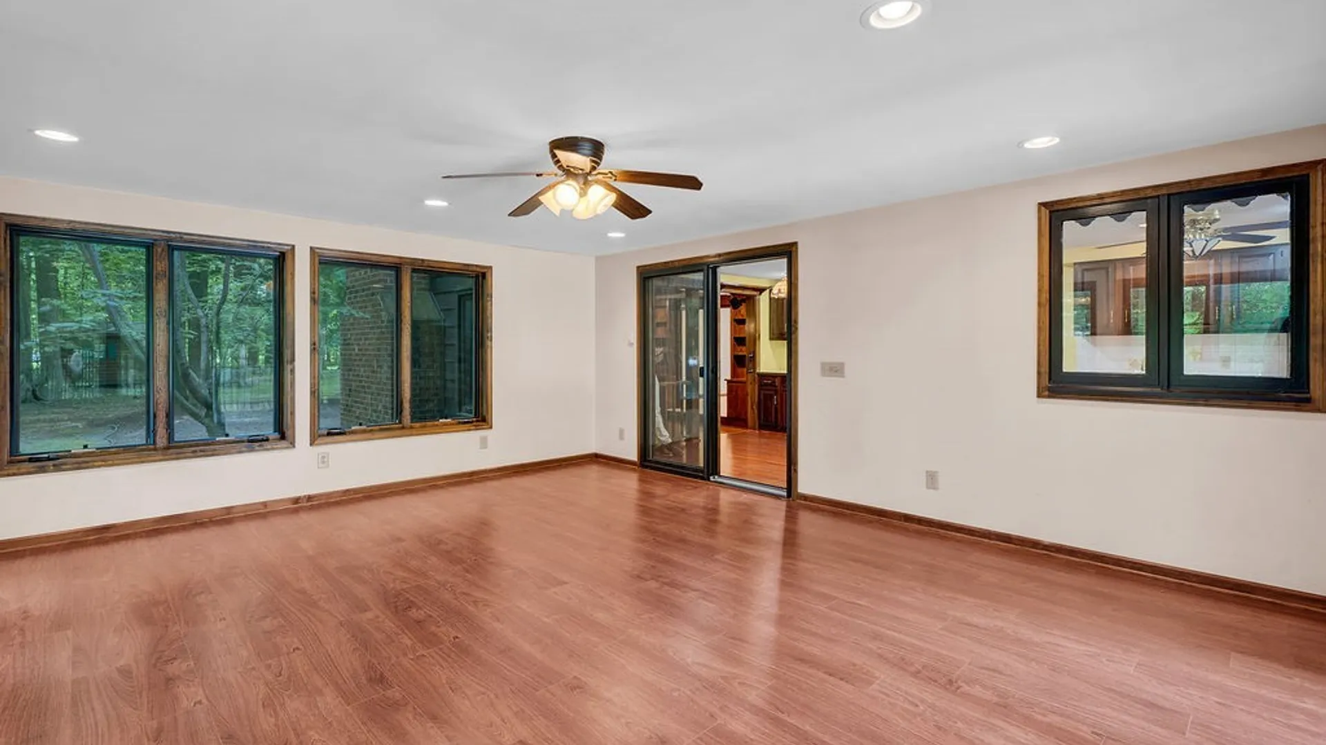 Property at 4700 Pine Manor, Clarence, NY 14031 14