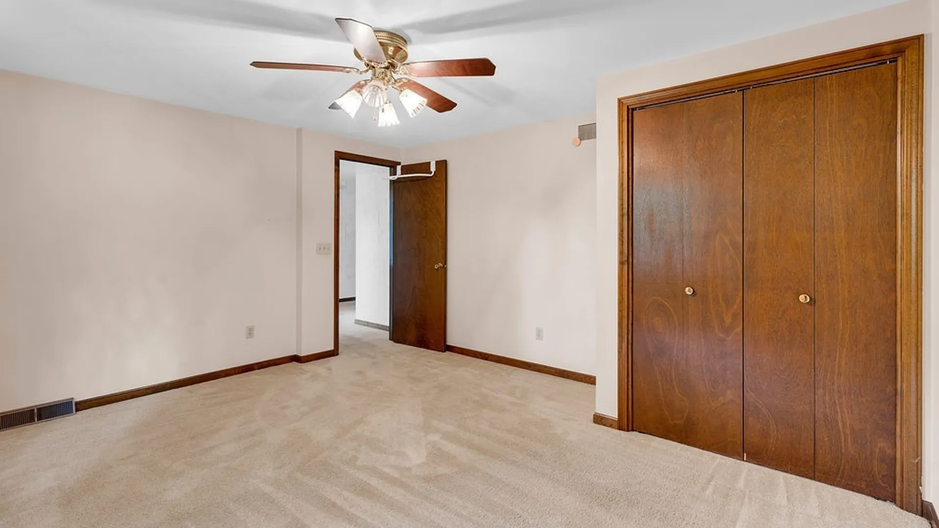 Property at 4700 Pine Manor, Clarence, NY 14031 28