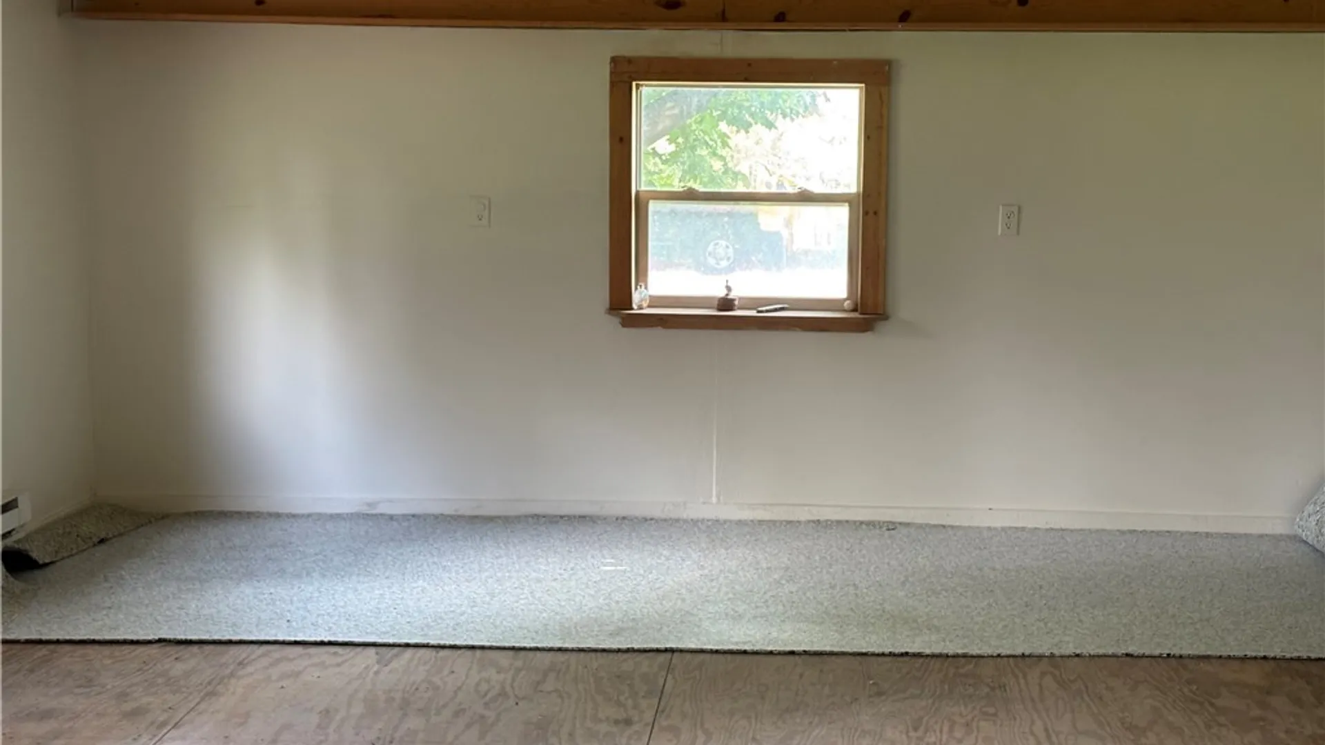 Property at 11029 Route 16, Yorkshire, NY 14042 6