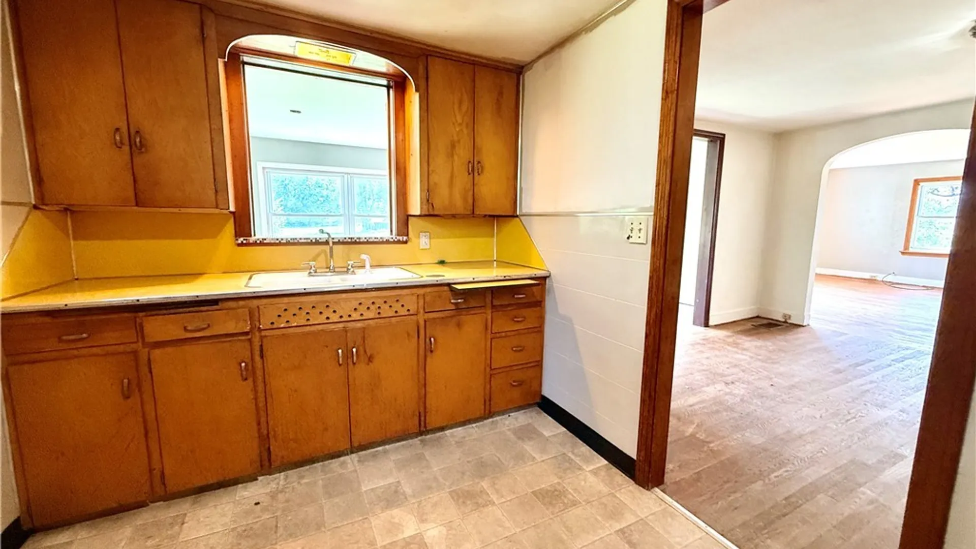 Property at 11577 Center Road, Sheridan, NY 14048 11