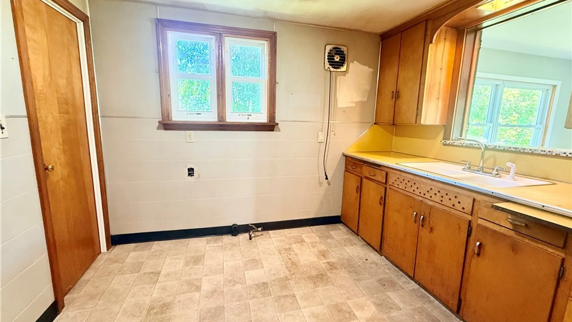 Property at 11577 Center Road, Sheridan, NY 14048 12