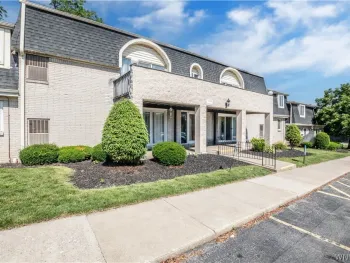 Property at 5 Cambridge, Amherst, NY 14221