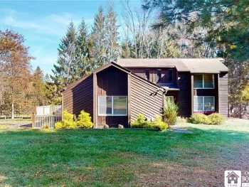 Property at 1757 Parkmeadow Drive, Busti, NY 14701