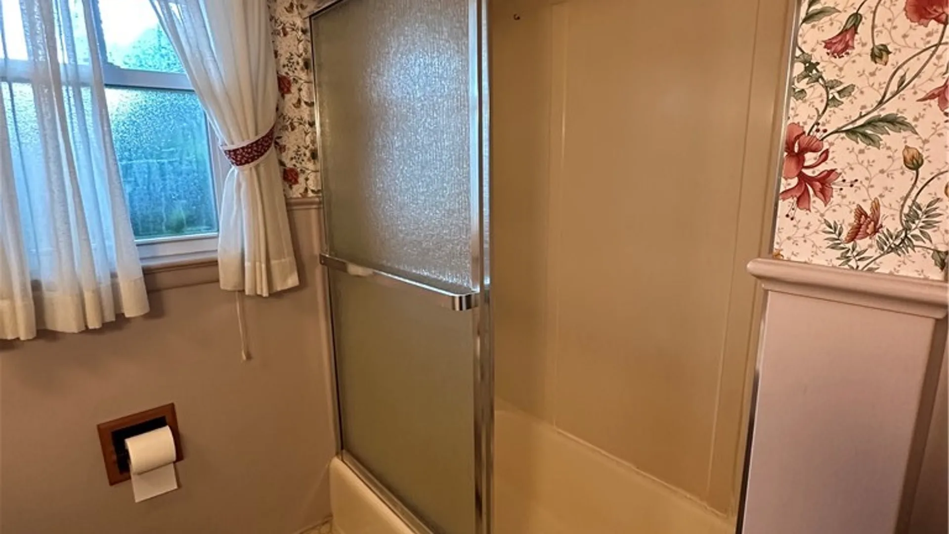 Property at 22 Constitution Avenue, Bradford City, PA 16701 12