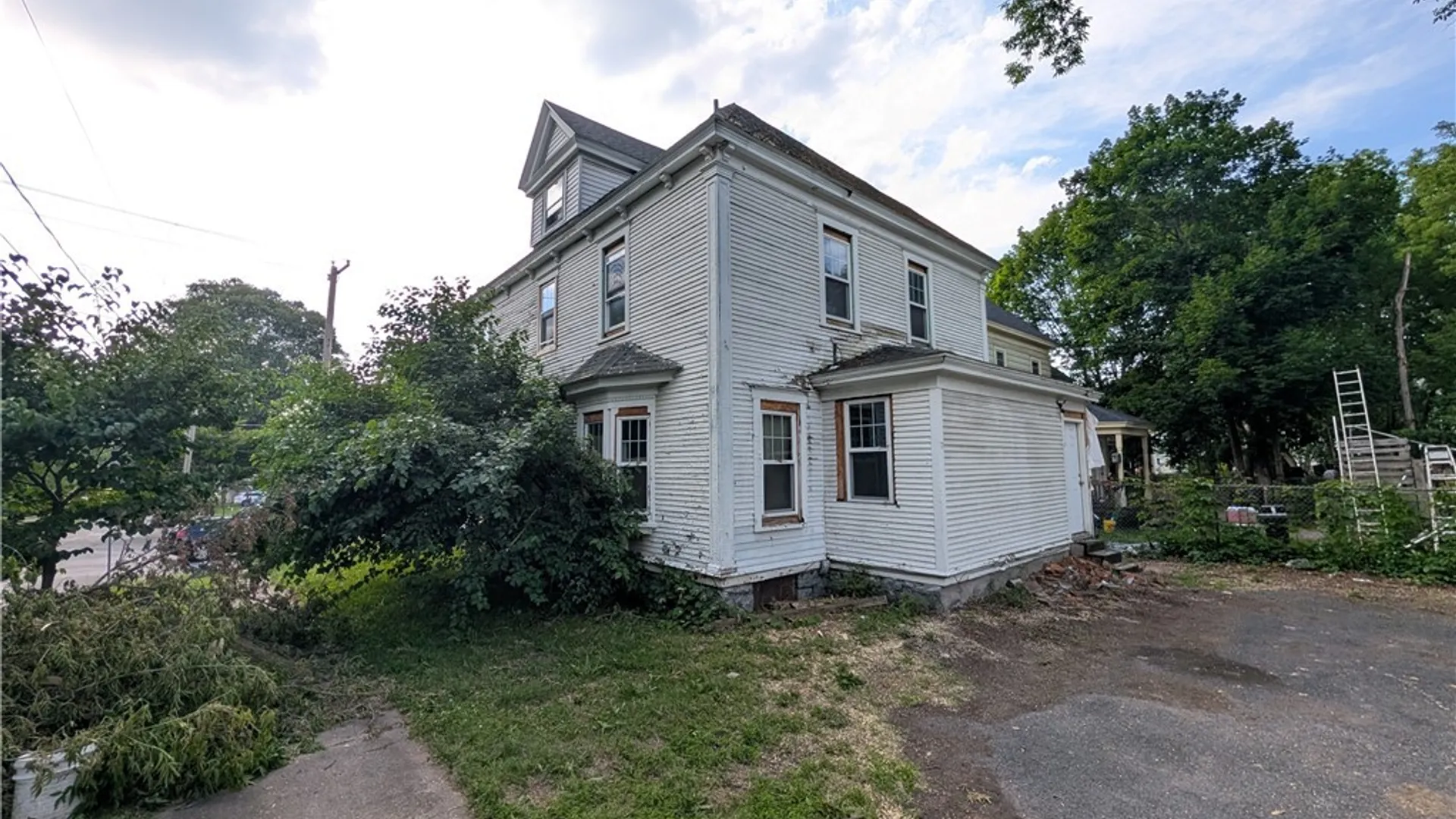Property at 2223 S State Street, Syracuse, NY 13205 3