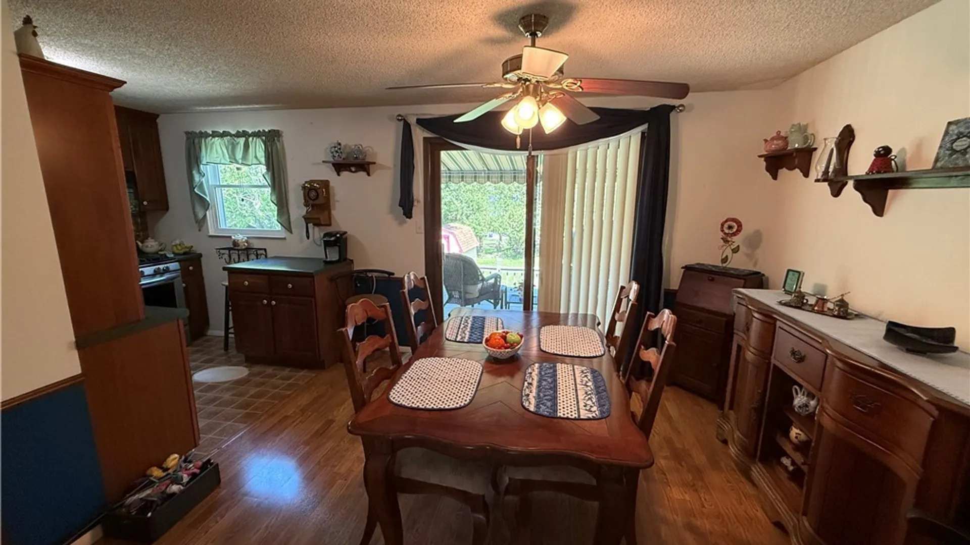 Property at 3595 Eric Trail, Hamburg, NY 14219 4