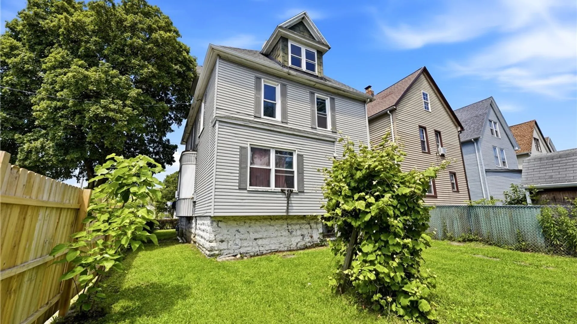 Property at 3 Lilac Street, Buffalo, NY 14220 25