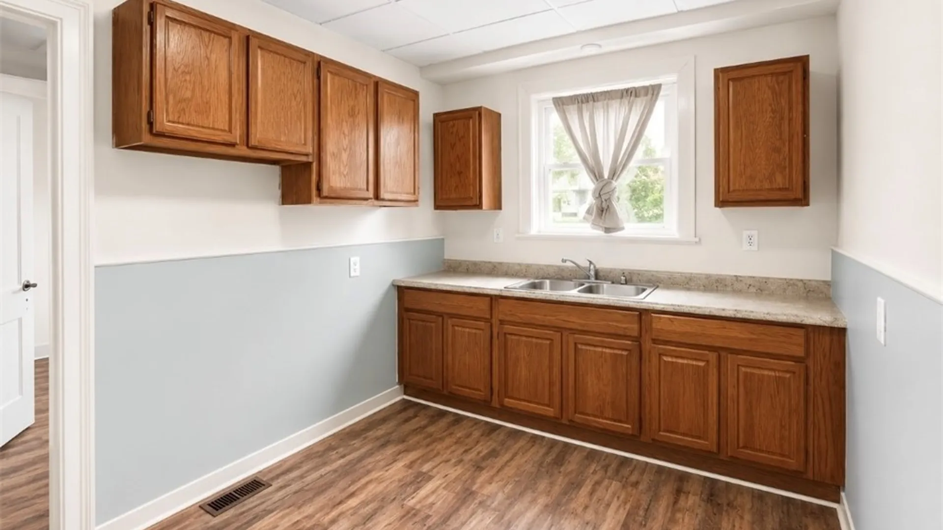 Property at 392 Leroy Avenue, Buffalo, NY 14214 4