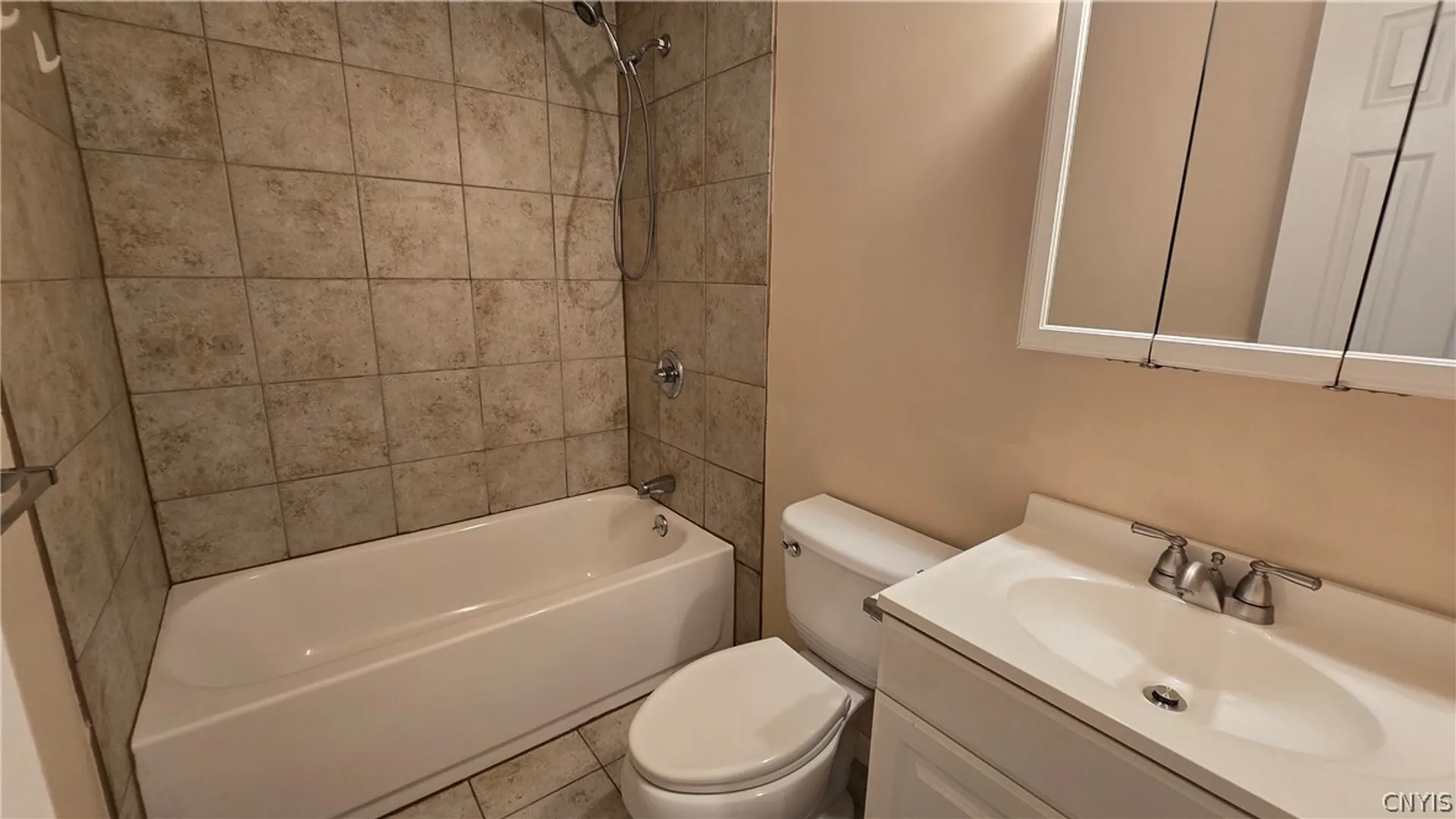 Property at 105 Watertree Drive, DeWitt, NY 13057 14
