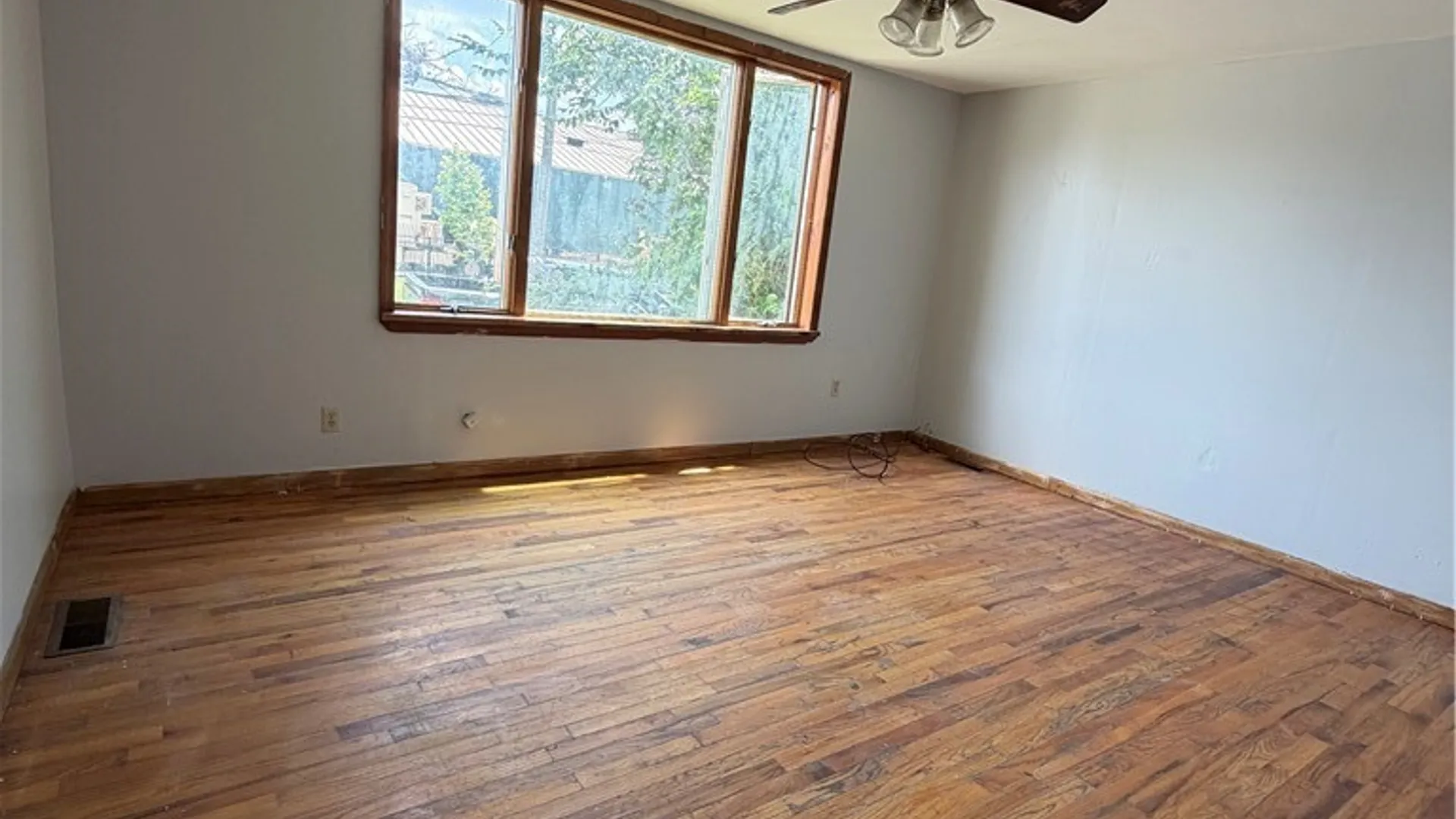 Property at 116 Smith Street, Buffalo, NY 14210 12