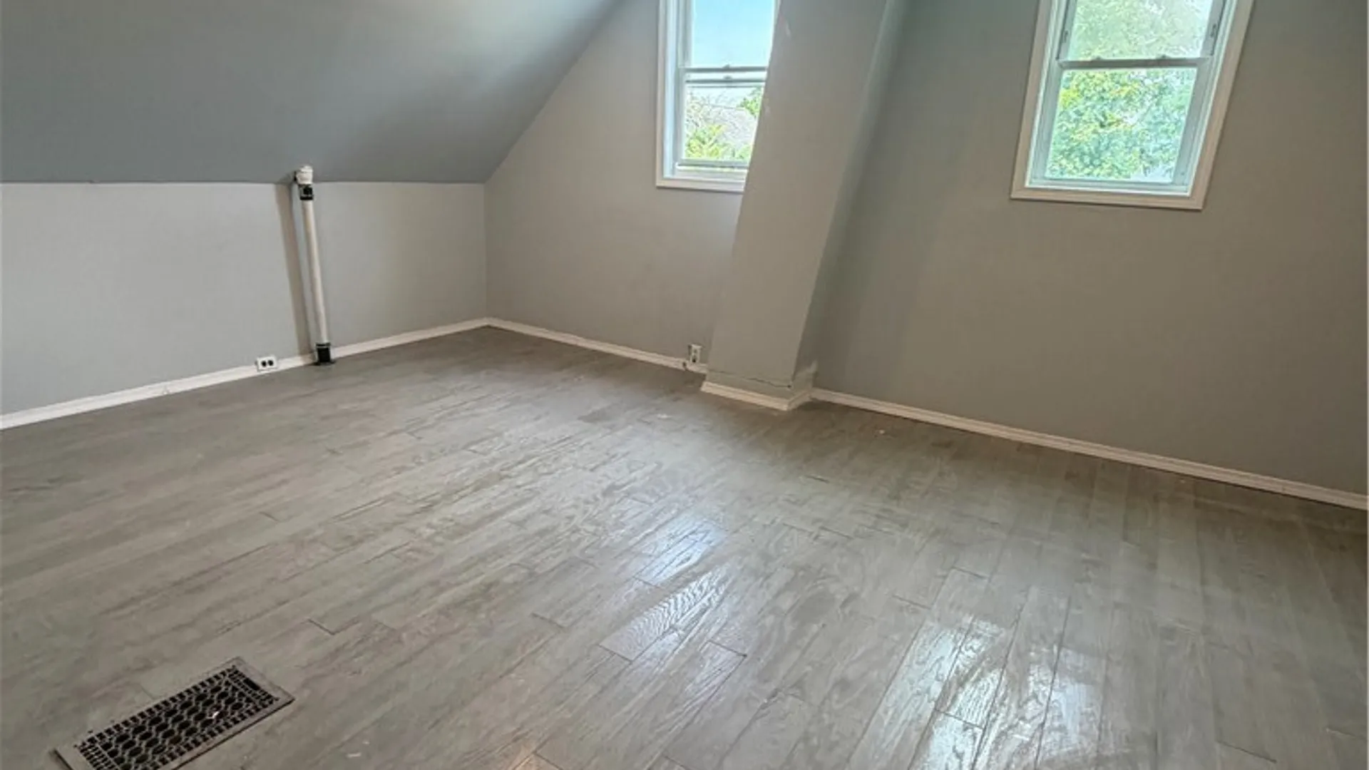 Property at 116 Smith Street, Buffalo, NY 14210 3