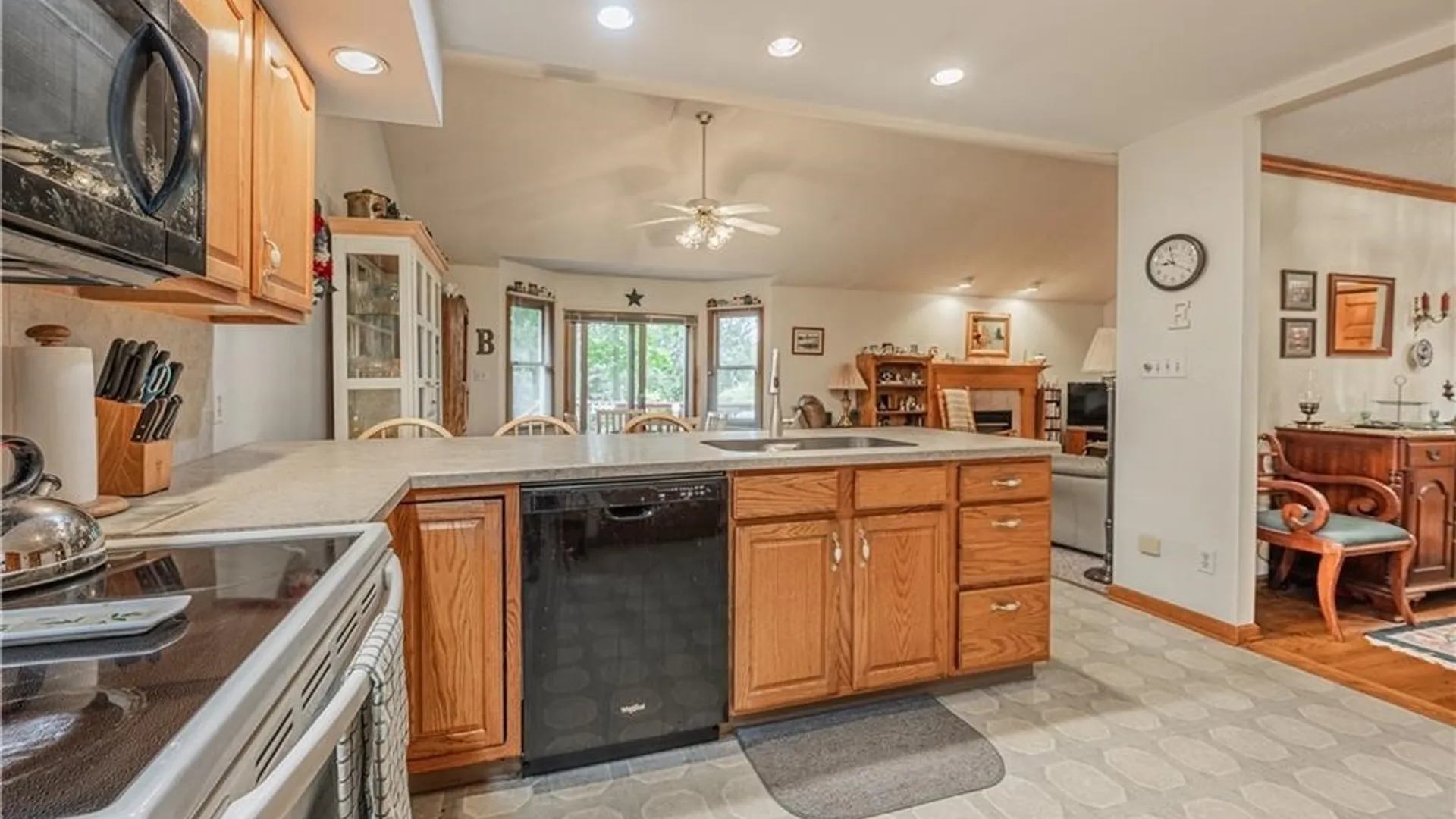 Property at 2618 Kusum Court, Wheatfield, NY 14304 26
