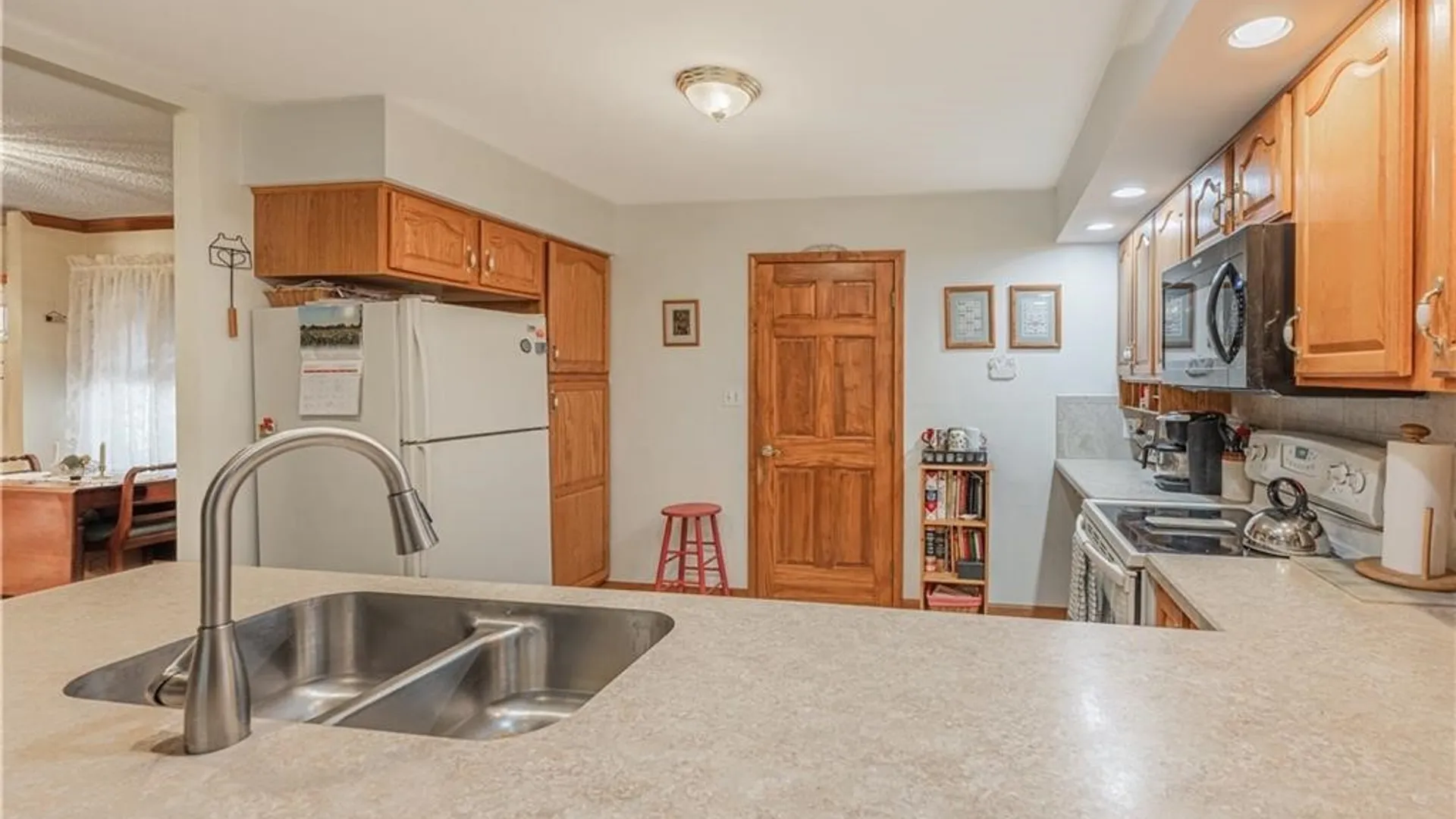 Property at 2618 Kusum Court, Wheatfield, NY 14304 27