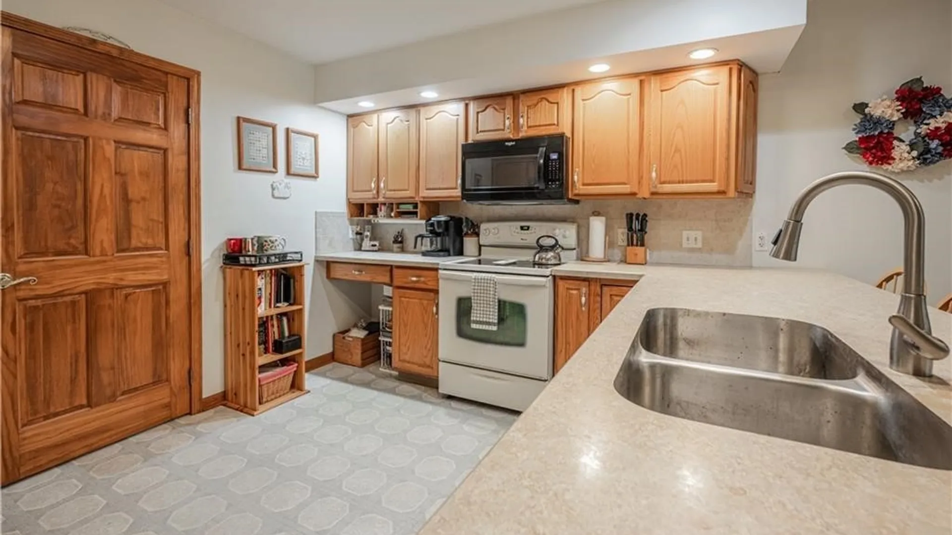 Property at 2618 Kusum Court, Wheatfield, NY 14304 28