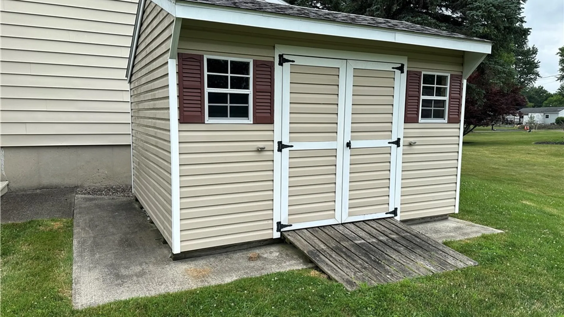 Property at 261 N Linwood Avenue, Warsaw, NY 14569 37