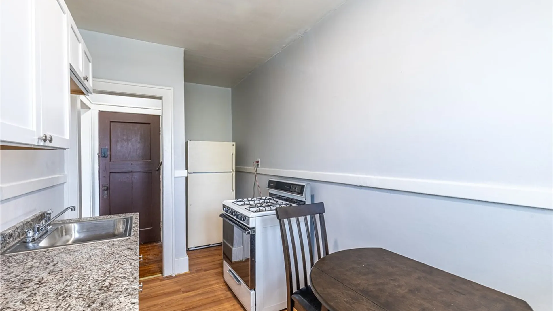 Property at 865 Lake Avenue, Rochester, NY 14613 17