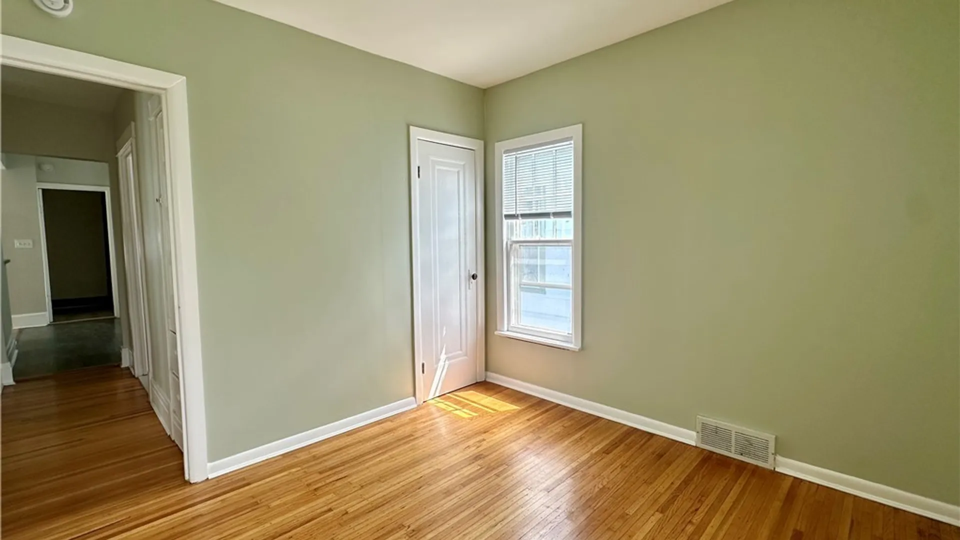 Property at 248 Commonwealth Avenue, Buffalo, NY 14216 22