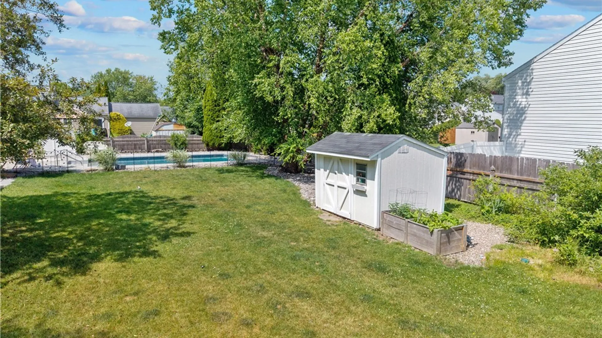Property at 5979 Hebrides, Cicero, NY 13039 4