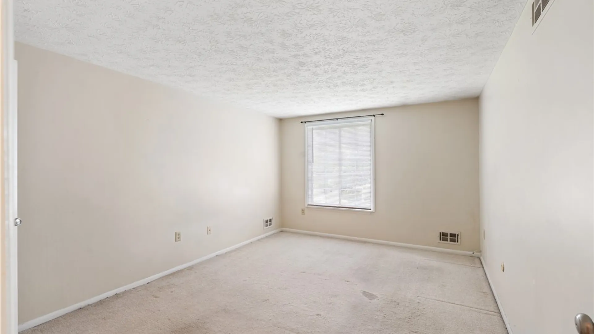 Property at 10 Greenway Boulevard, Riga, NY 14428 25