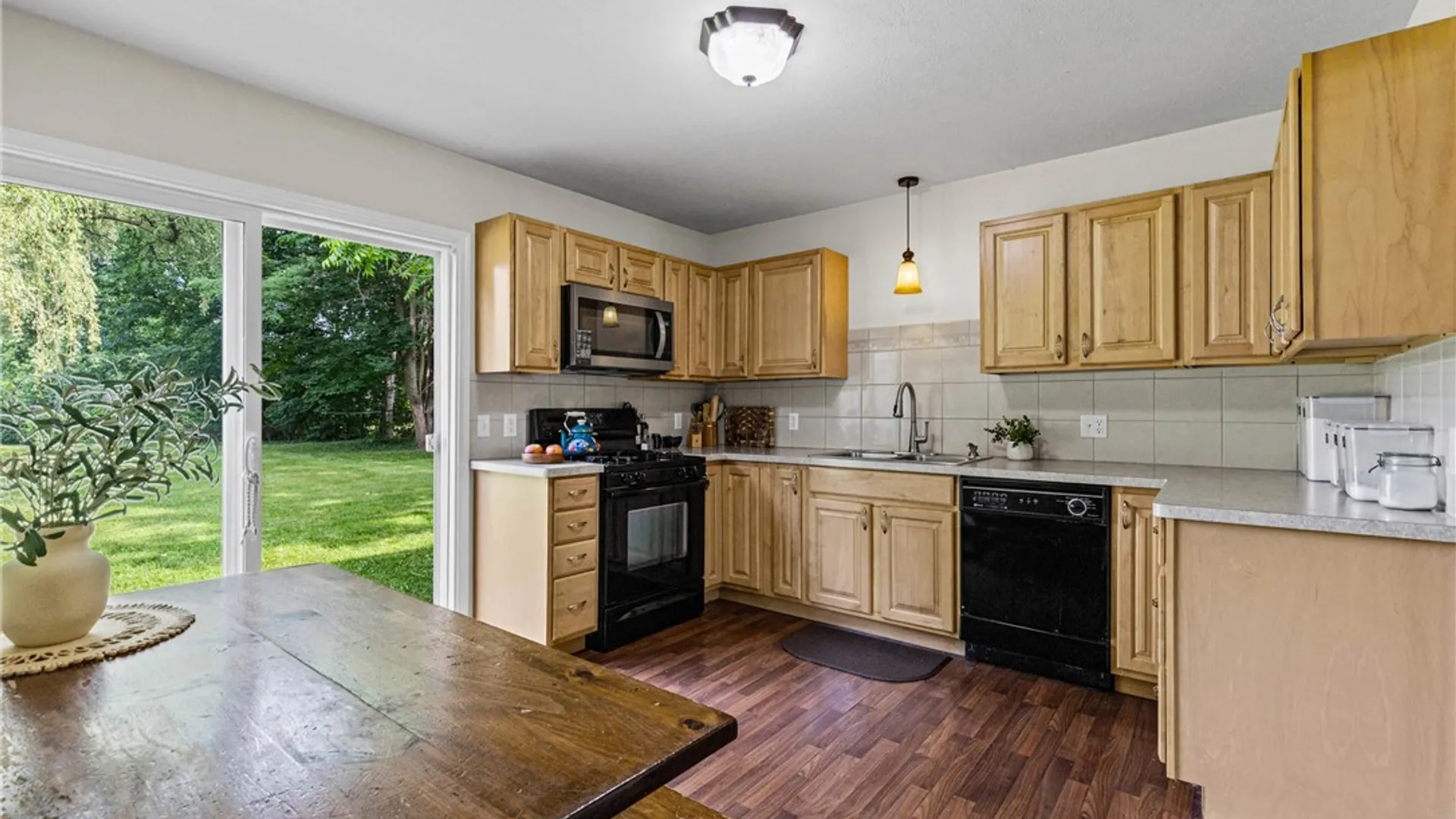 Property at 144 Hyde Parkway, Palmyra, NY 14522 5