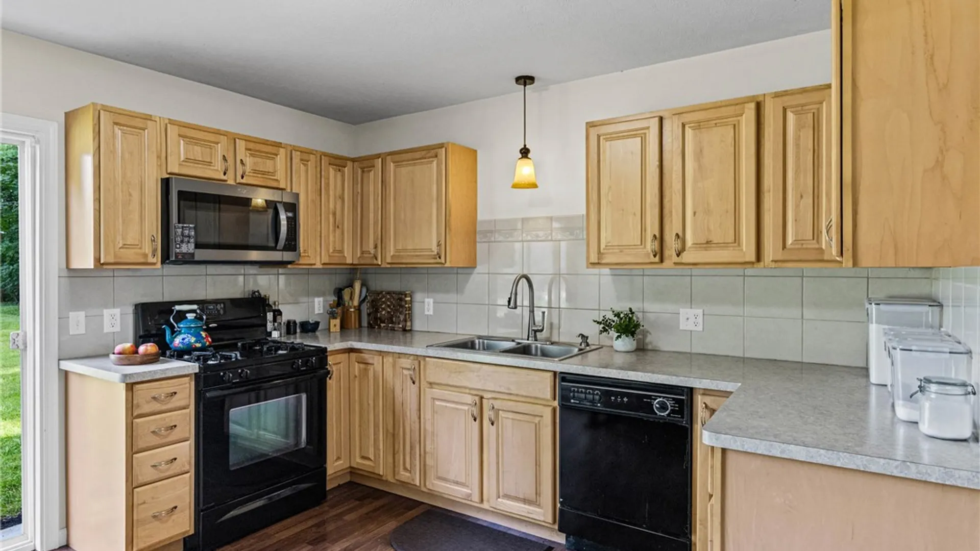 Property at 144 Hyde Parkway, Palmyra, NY 14522 7