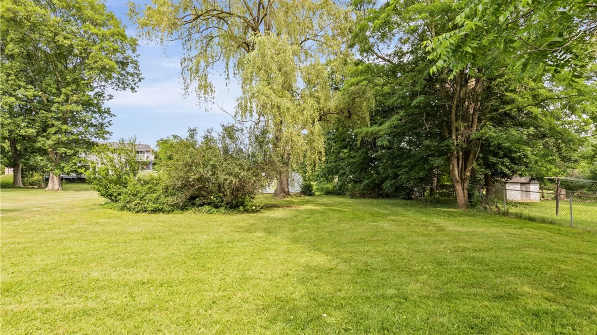 Property at 144 Hyde Parkway, Palmyra, NY 14522 29