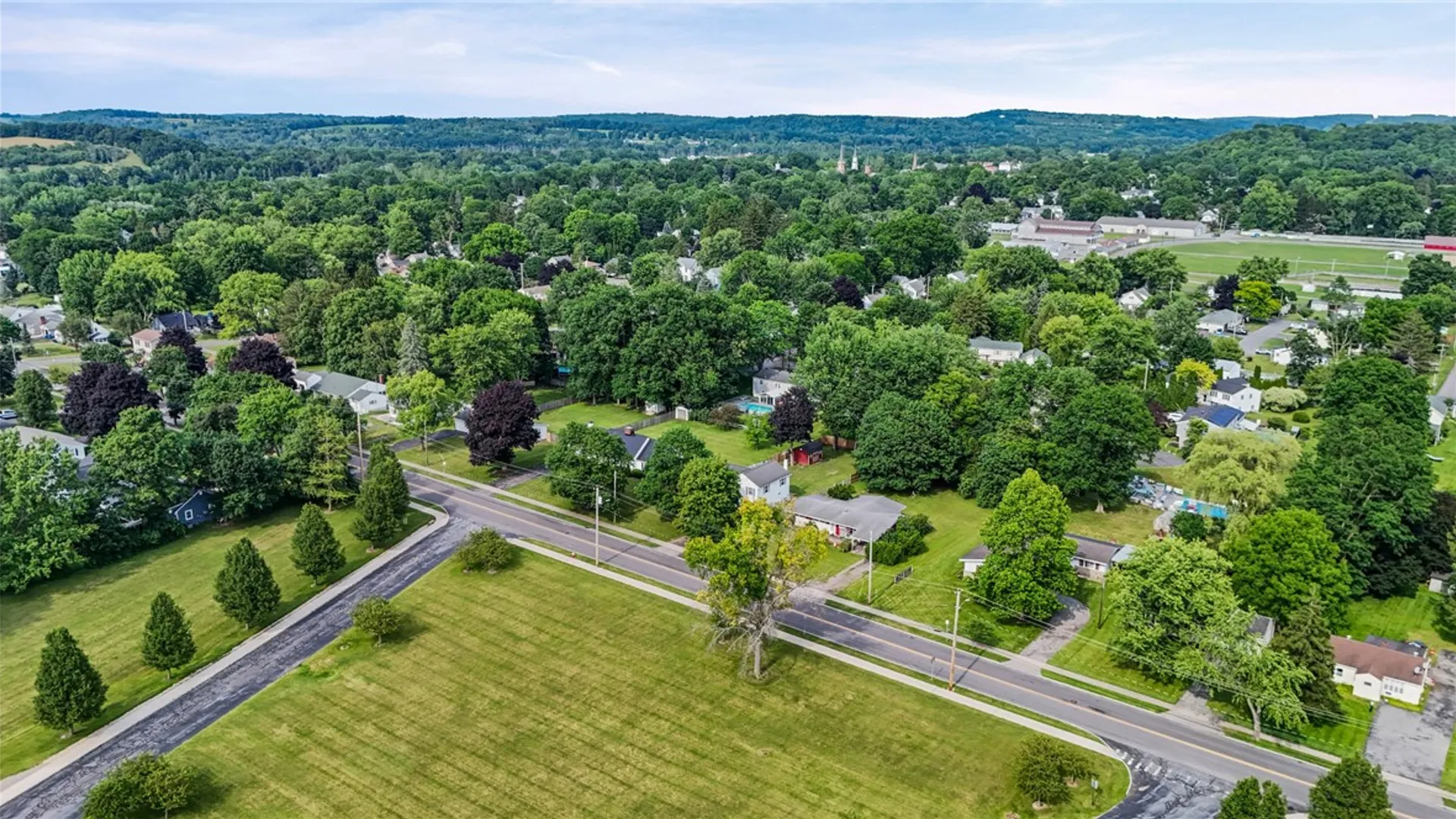 Property at 144 Hyde Parkway, Palmyra, NY 14522 37