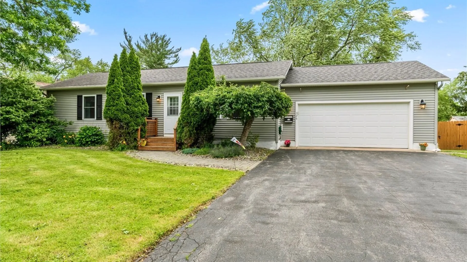 Property at 326 Richfield Boulevard, Salina, NY 13211 5