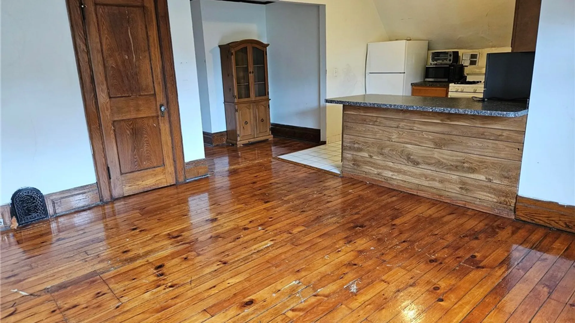 Property at 434 Oxford Street, Rochester, NY 14607 3