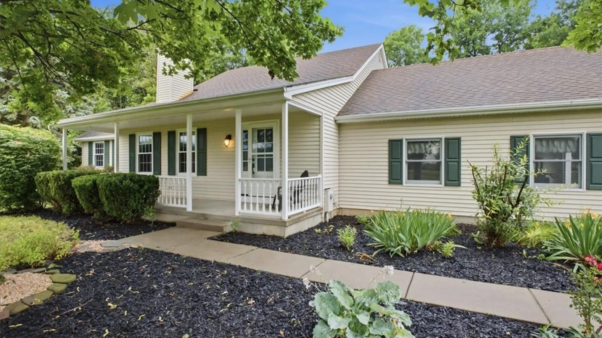 Property at 3275 Wilson Youngstown Road, Wilson, NY 14172 3