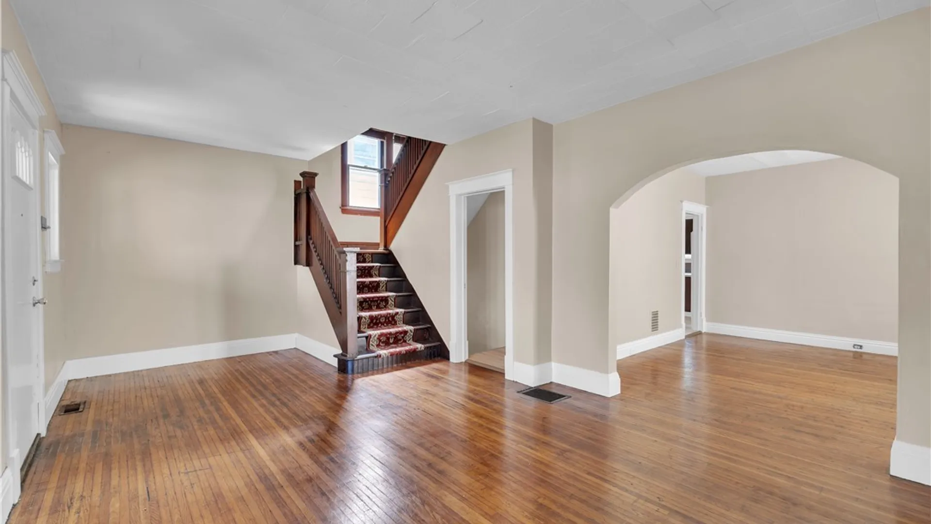 Property at 31 Hughes Avenue, Buffalo, NY 14208 6