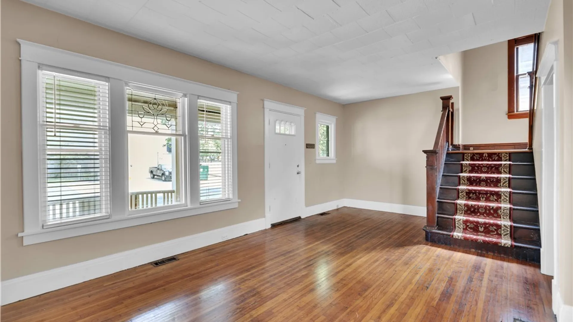 Property at 31 Hughes Avenue, Buffalo, NY 14208 7