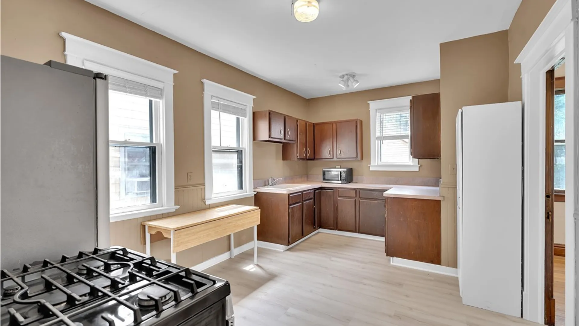 Property at 31 Hughes Avenue, Buffalo, NY 14208 13