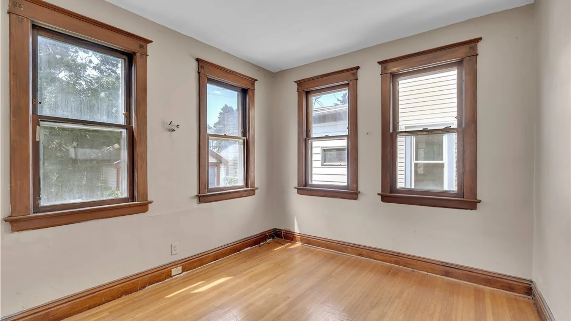 Property at 31 Hughes Avenue, Buffalo, NY 14208 17