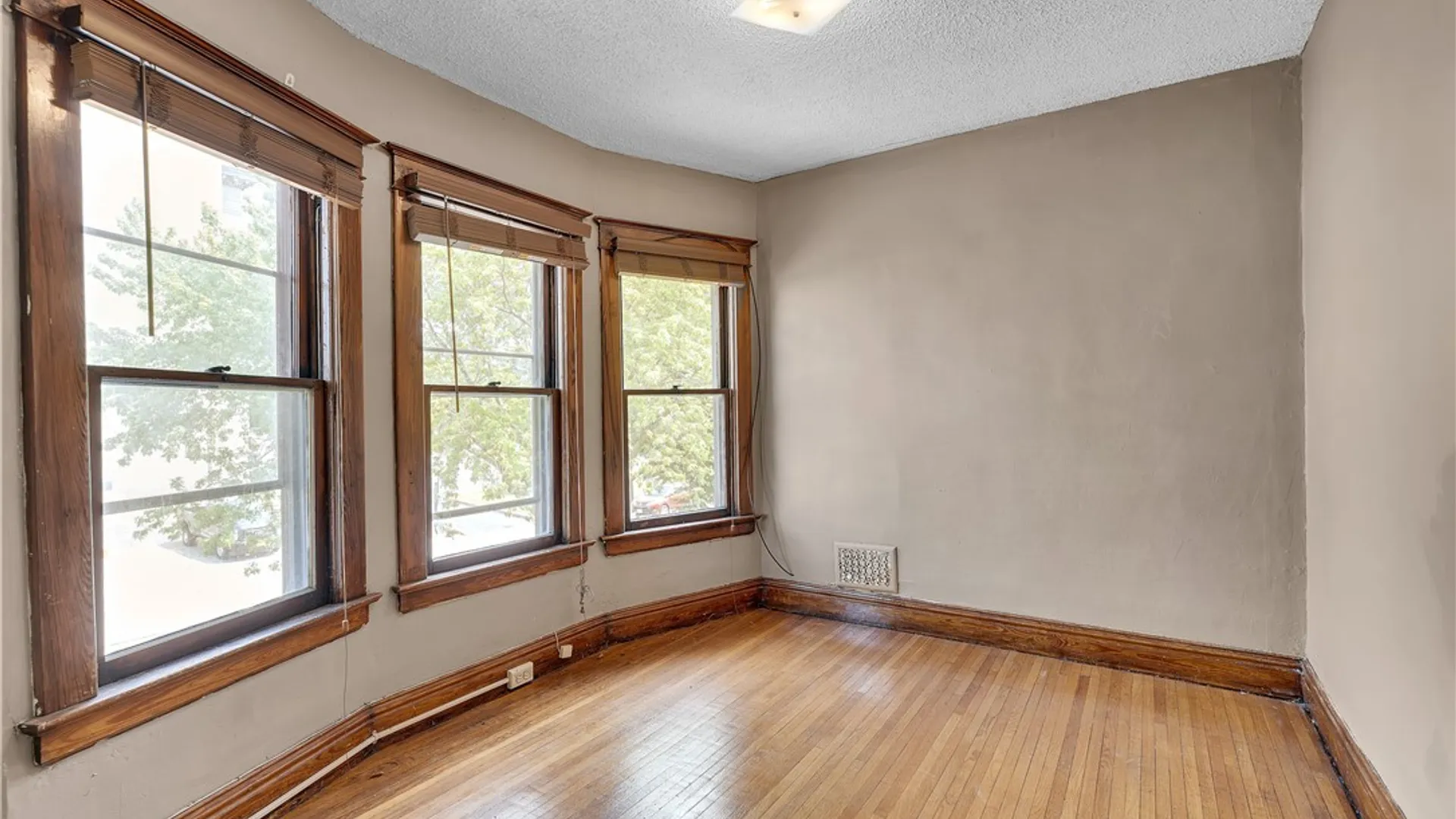 Property at 31 Hughes Avenue, Buffalo, NY 14208 21