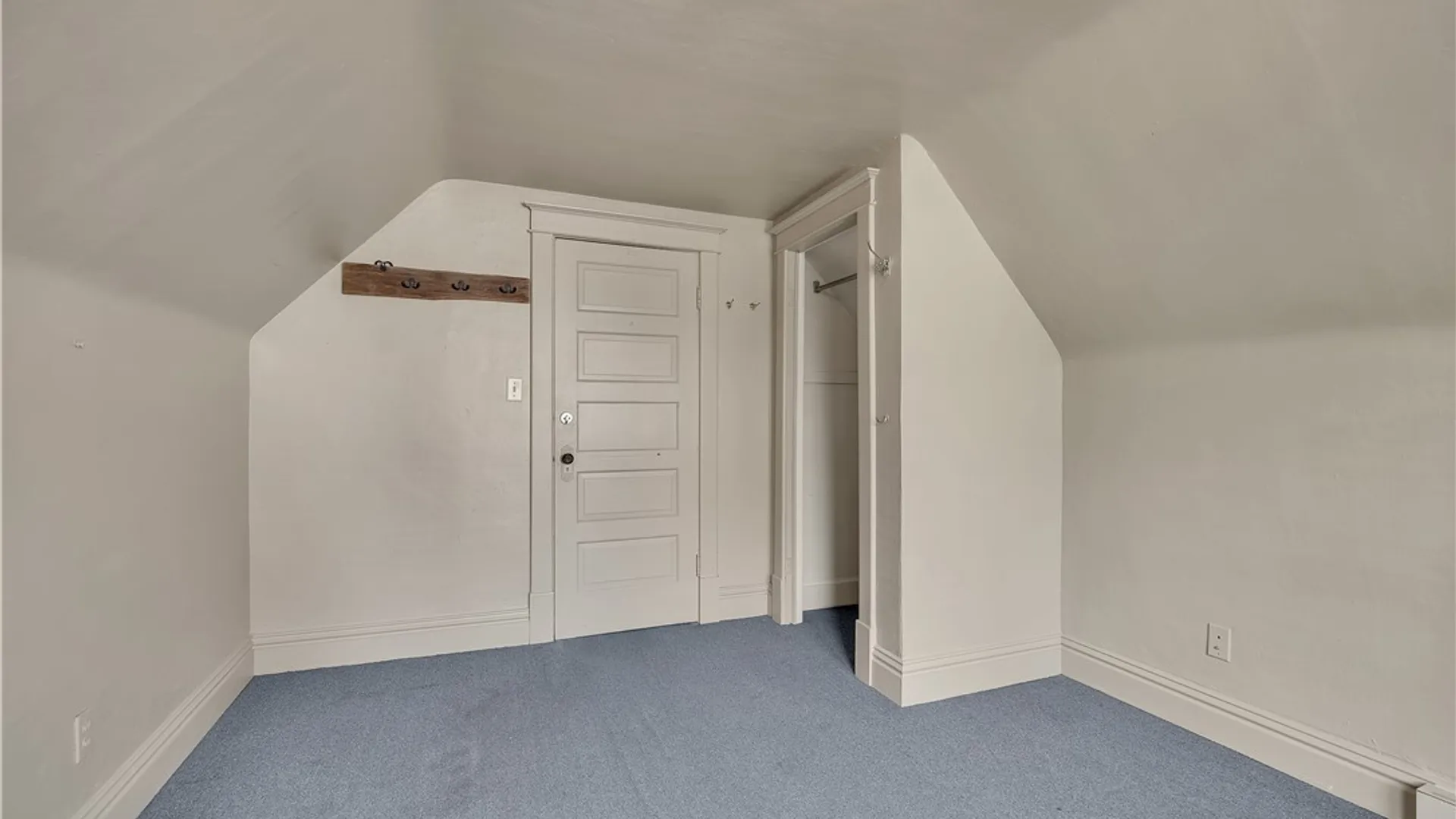 Property at 31 Hughes Avenue, Buffalo, NY 14208 34