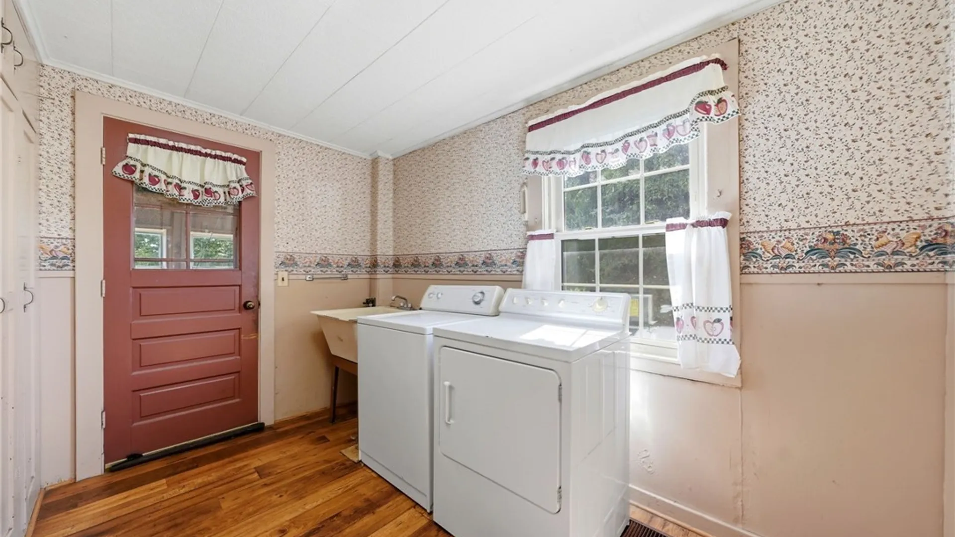 Property at 14060 Maple Street, Barre, NY 14411 17