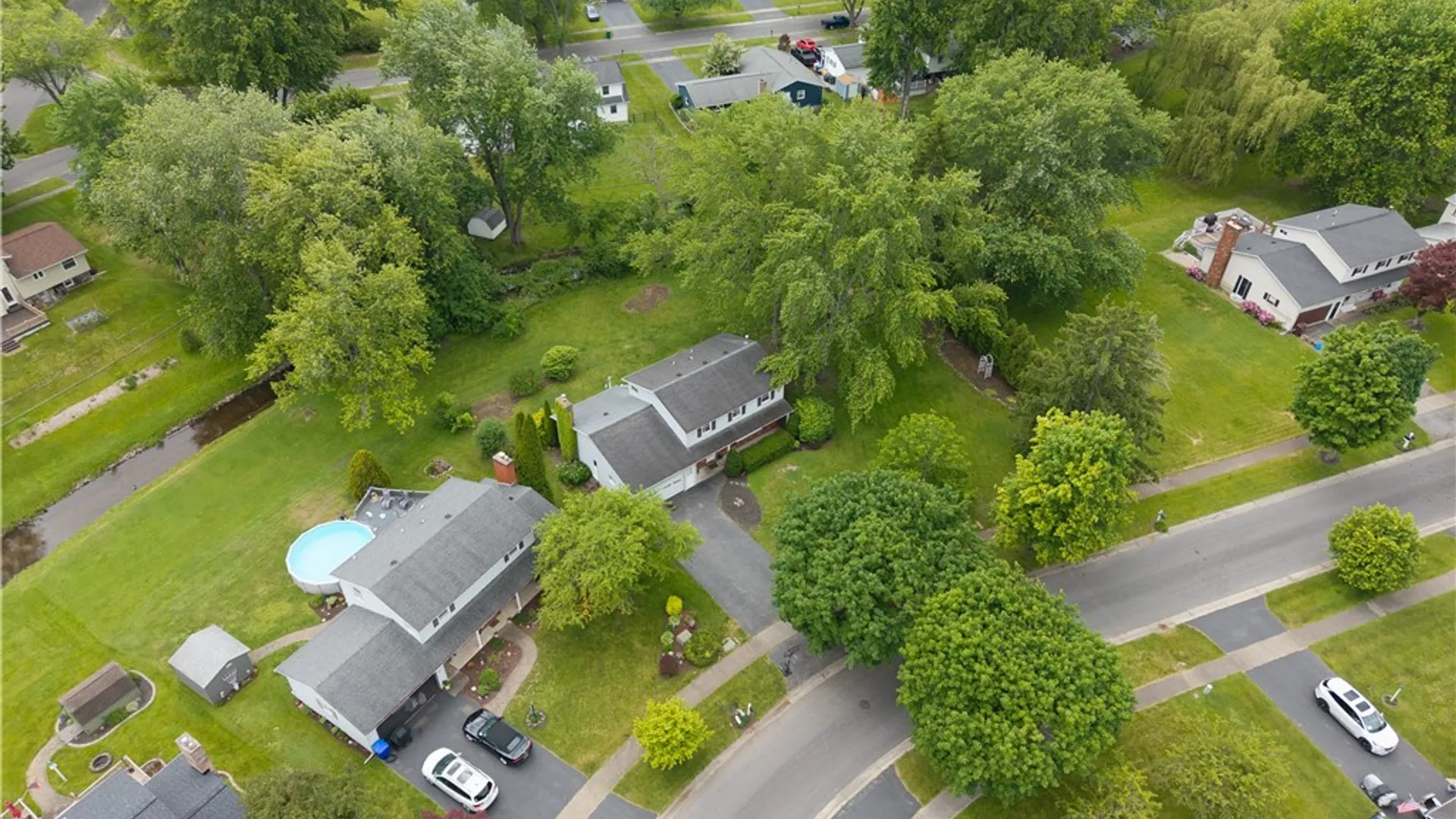 Property at 20 Paddington Drive, Gates, NY 14624 13