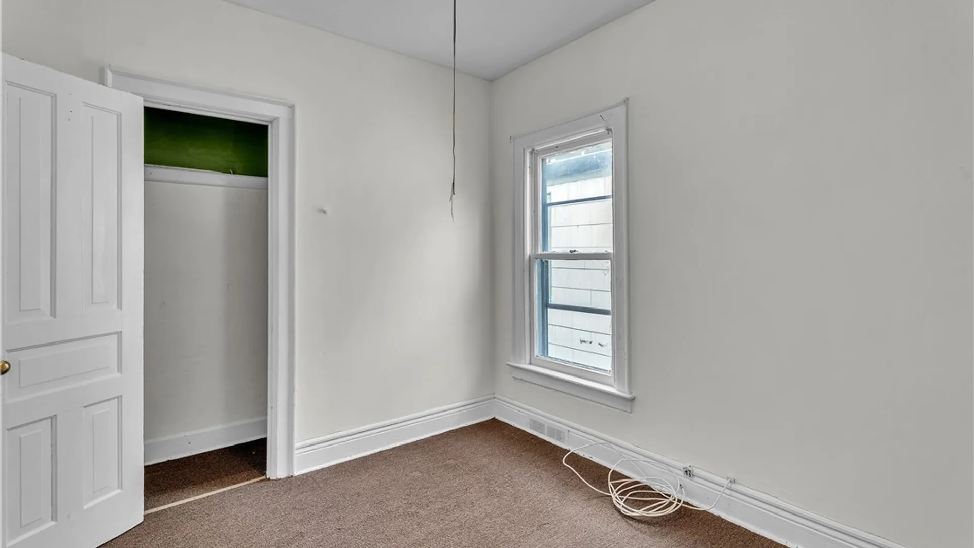 Property at 408 Woodlawn Ave, Buffalo, NY 14208 20