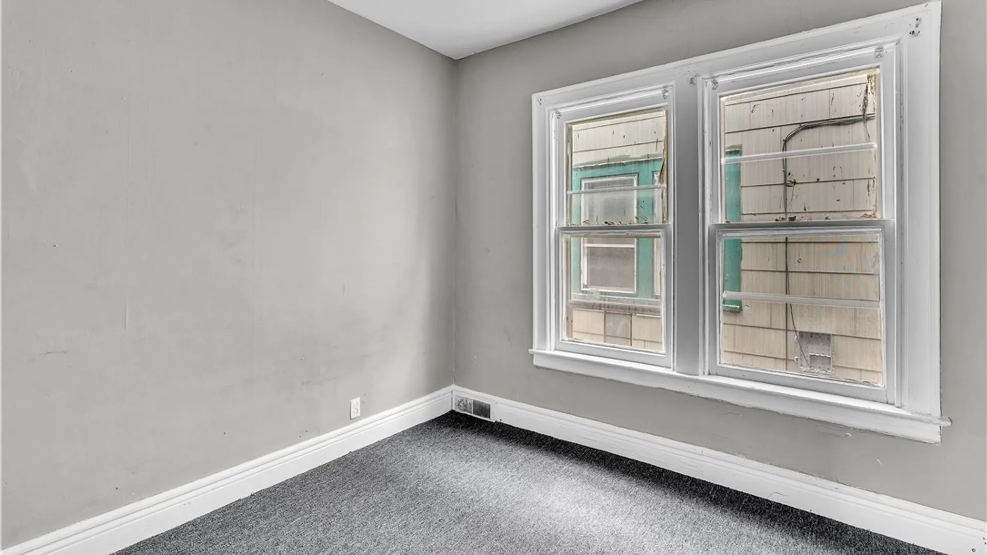 Property at 408 Woodlawn Ave, Buffalo, NY 14208 39