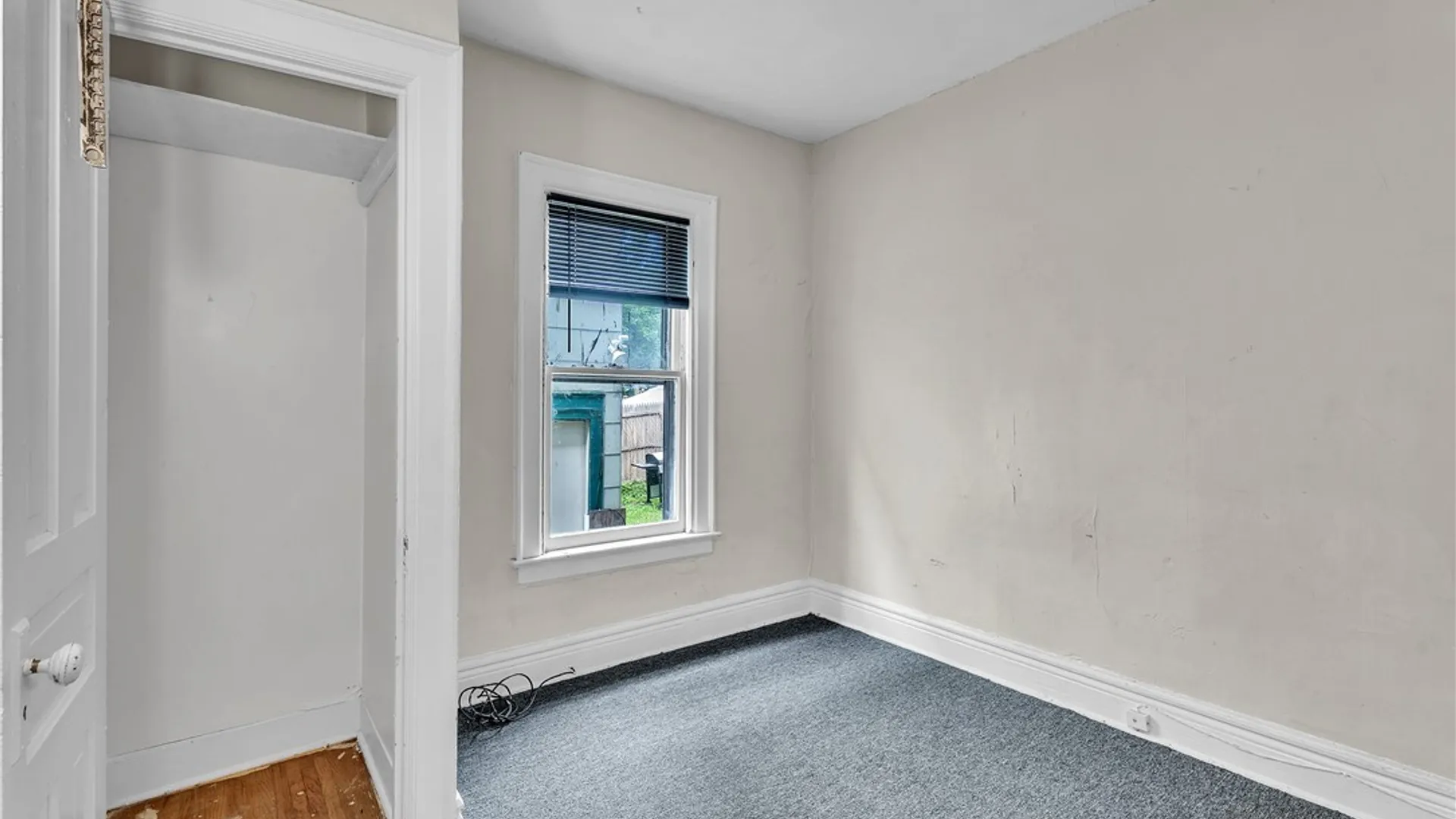 Property at 408 Woodlawn Ave, Buffalo, NY 14208 42