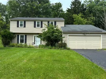 Property at 23 Blackwatch, Perinton, NY 14450