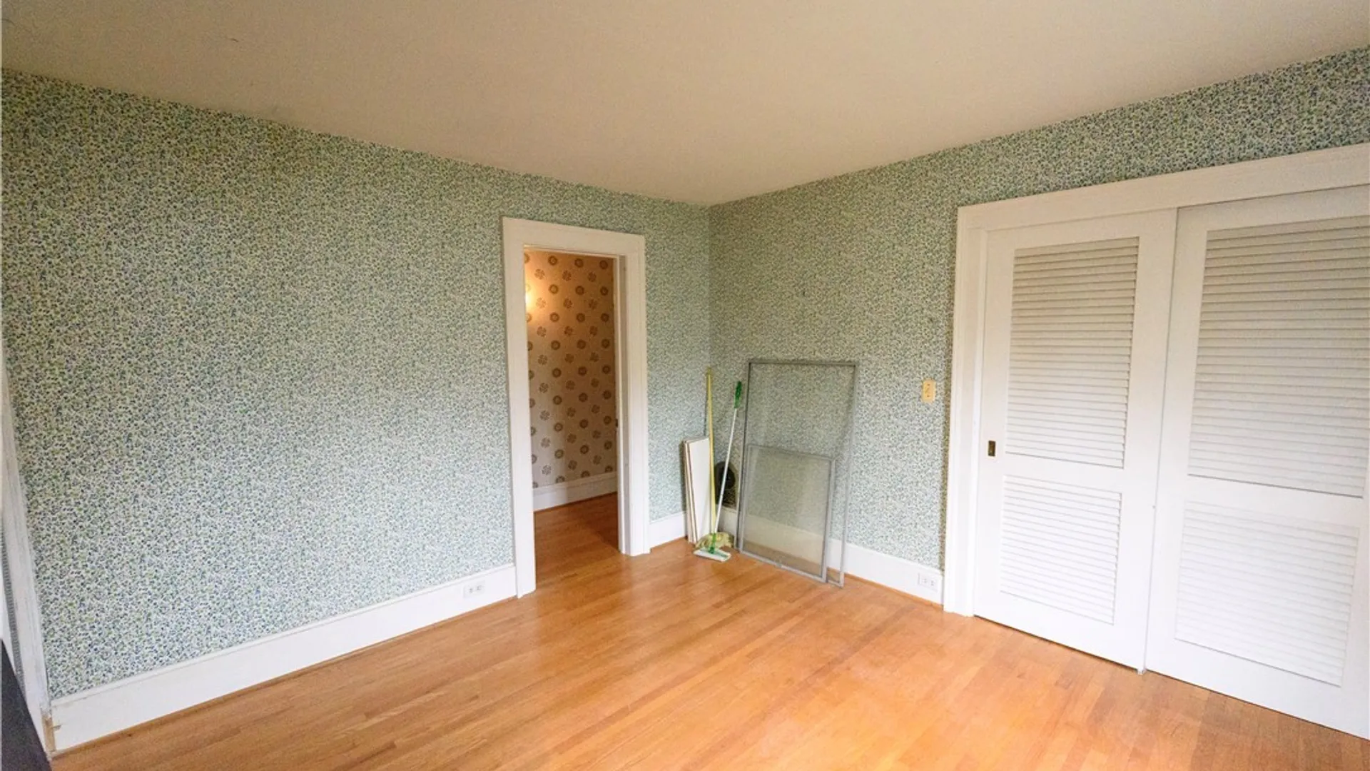 Property at 20 W Lake Street, Skaneateles, NY 13152 27