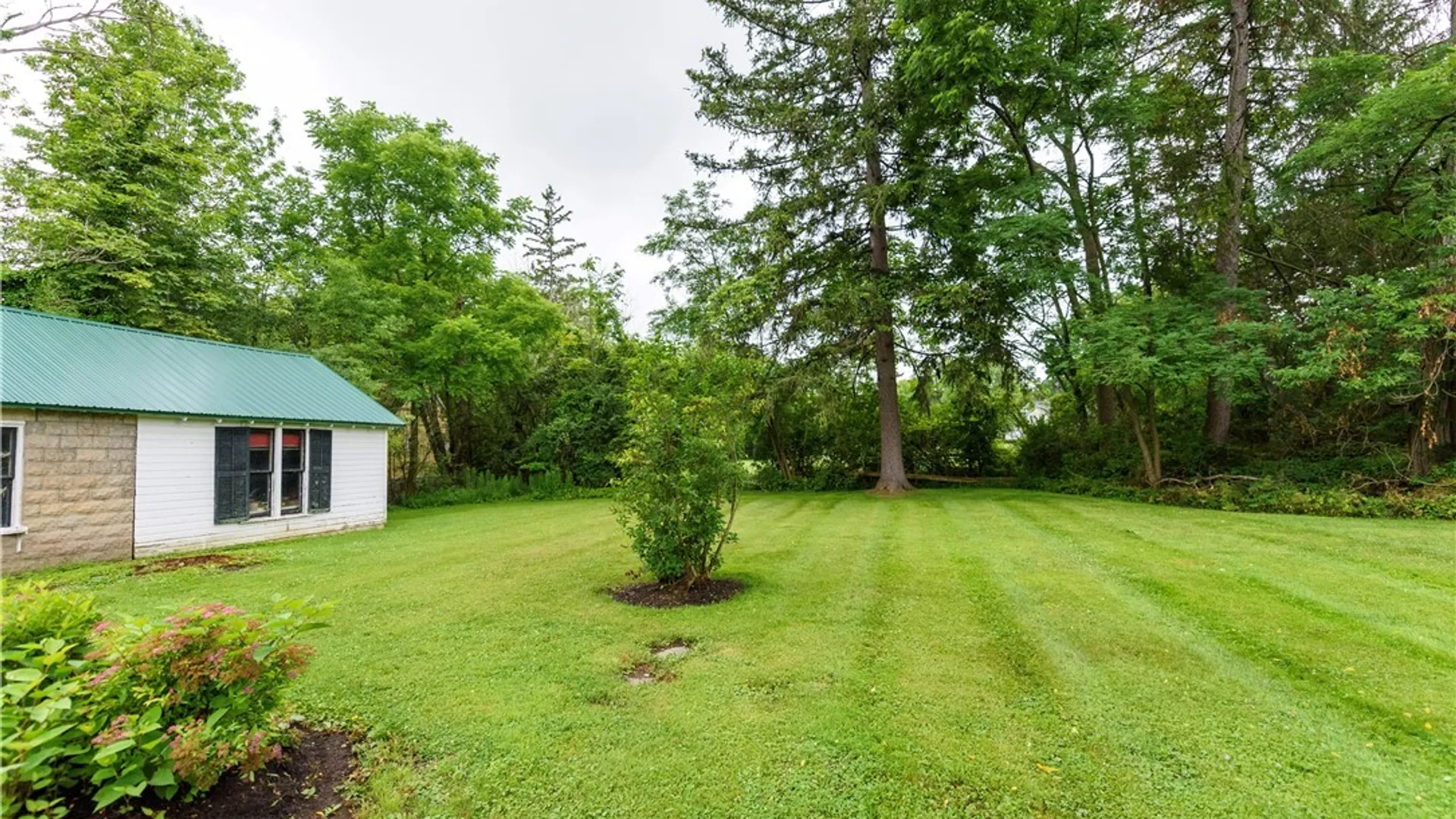 Property at 20 W Lake Street, Skaneateles, NY 13152 7