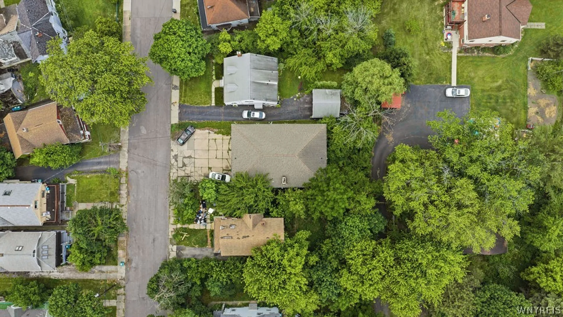 Property at 616 Chestnut Avenue, Niagara Falls, NY 14305 6