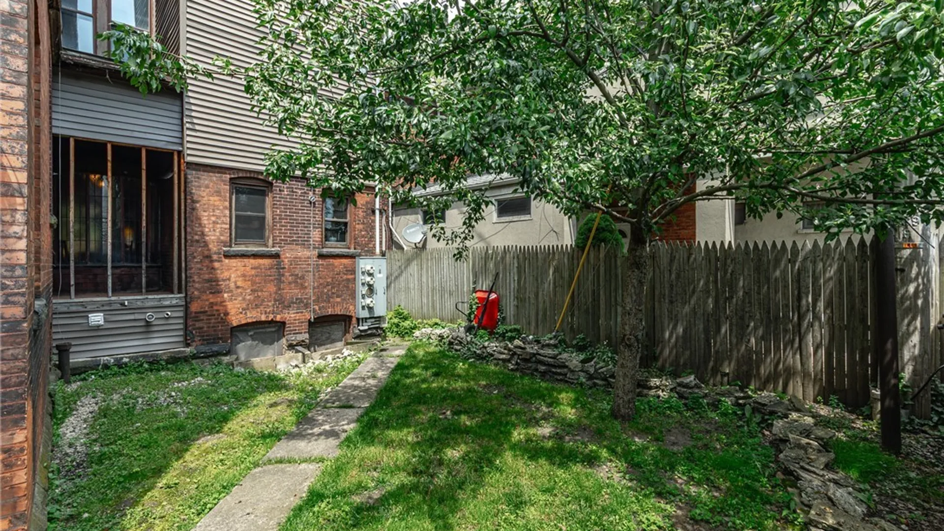 Property at 467 Virginia St, Buffalo, NY 14202 47