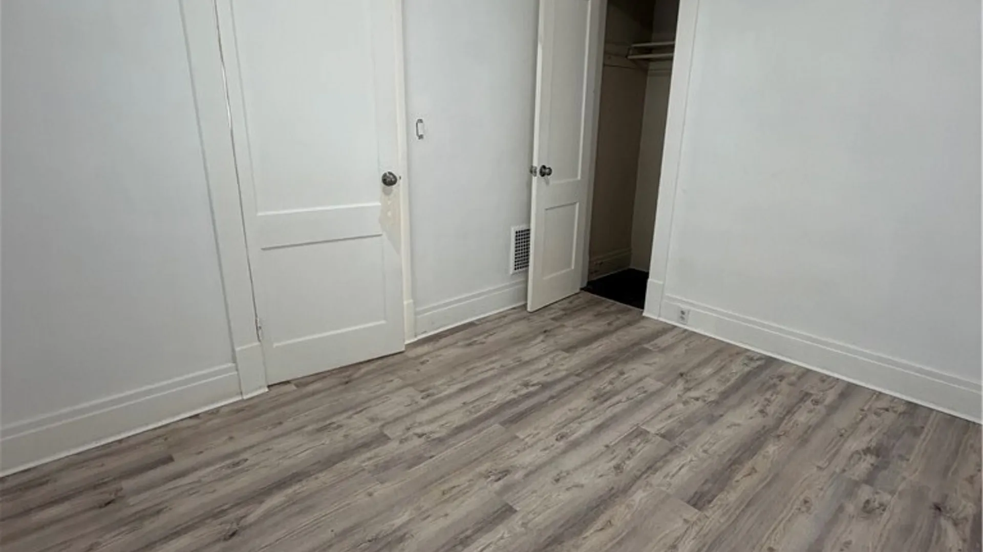 Property at 1533 La Salle Avenue, Niagara Falls, NY 14301 20