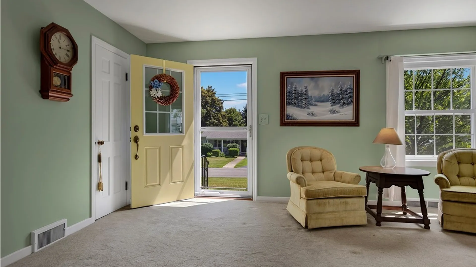 Property at 22 Winmar Crescent, New Hartford, NY 13413 6